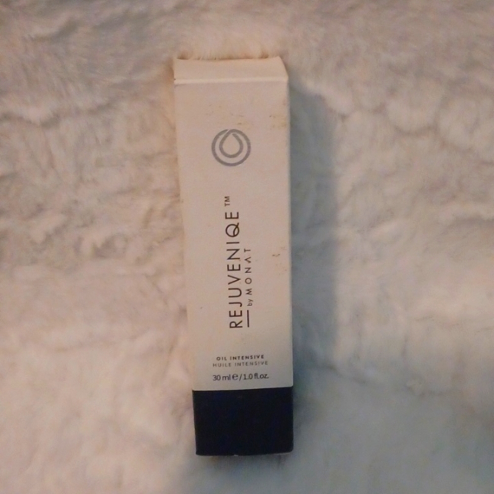 REJUVENIQUE Monat Oil Intensive Skin and Hair Treatment Oil 1 oz